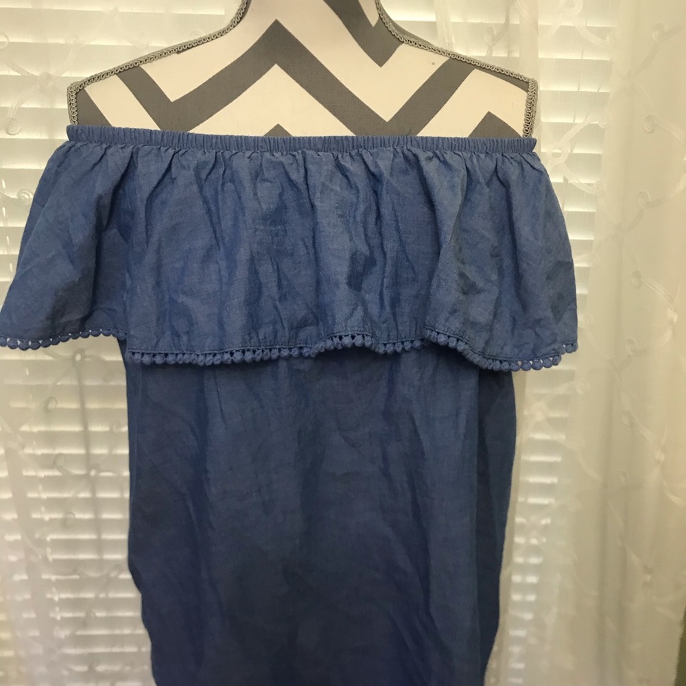 Off the shoulder shirt!